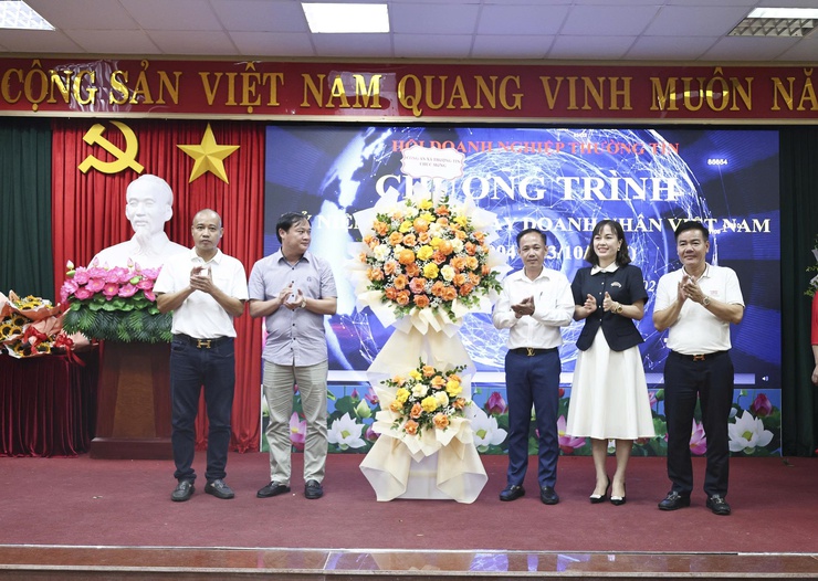 Hội doanh nghiệp Thường Tín kỷ niệm 21 năm Ngày doanh nhân Việt Nam- Ảnh 3.
