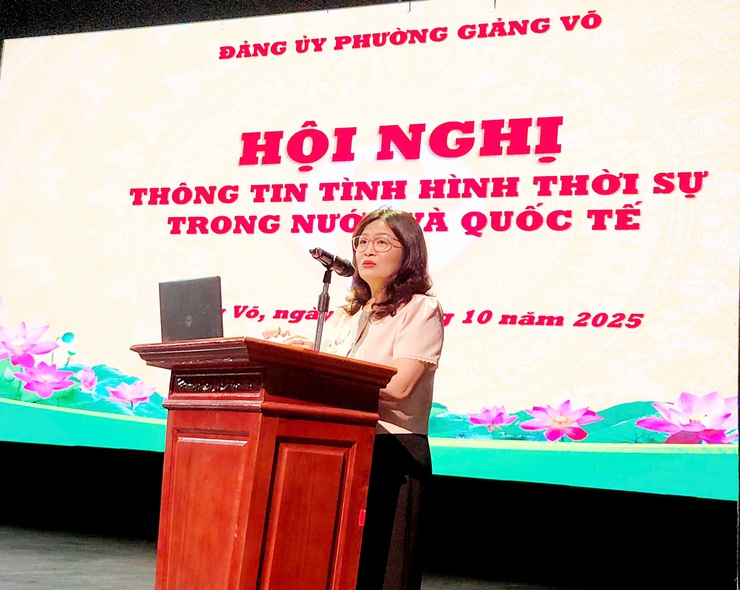 Đảng ủy phường Giảng Võ tổ chức Hội nghị thông tin tình hình thời sự trong nước và quốc tế 


- Ảnh 1.