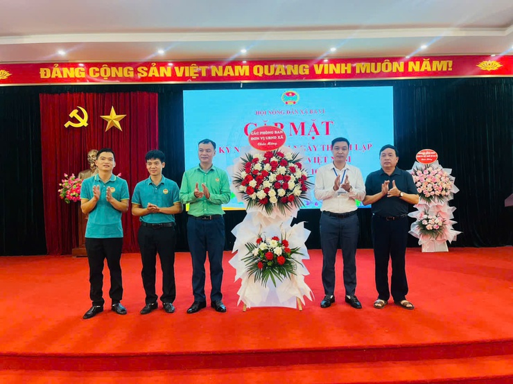 HỘI NÔNG DÂN XÃ BA VÌ GẶP MẶT KỶ NIỆM 95 NĂM NGÀY THÀNH LẬP HỘI NÔNG DÂN VIỆT NAM (14/10/1930 – 14/10/2025)- Ảnh 2.