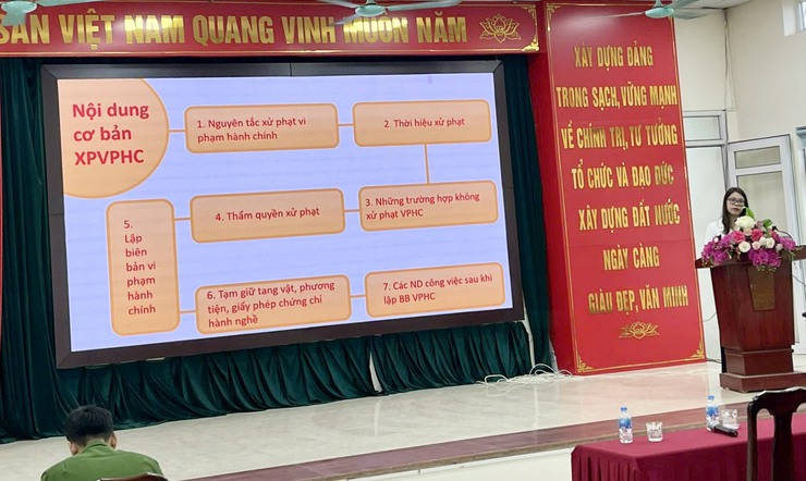Xã Đại Thanh: Tập huấn những điểm mới của Luật xử lý vi phạm hành chính sửa đổi năm 2025 và các văn bản hướng dẫn thi hành- Ảnh 1.