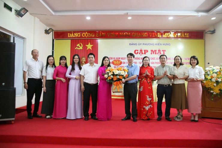 Đảng ủy phường Kiến Hưng gặp mặt cán bộ nhân ngày truyền thống các Ban xây dựng Đảng- Ảnh 5.