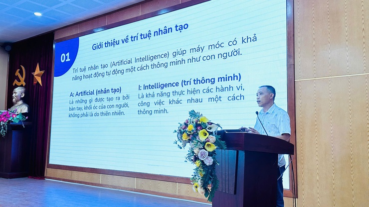 Tập huấn ứng dụng công nghệ trí tuệ nhân tạo (AI) cho 273 cán bộ, công chức, viên chức và Tổ chuyển đổi số cộng đồng. - Ảnh 2.