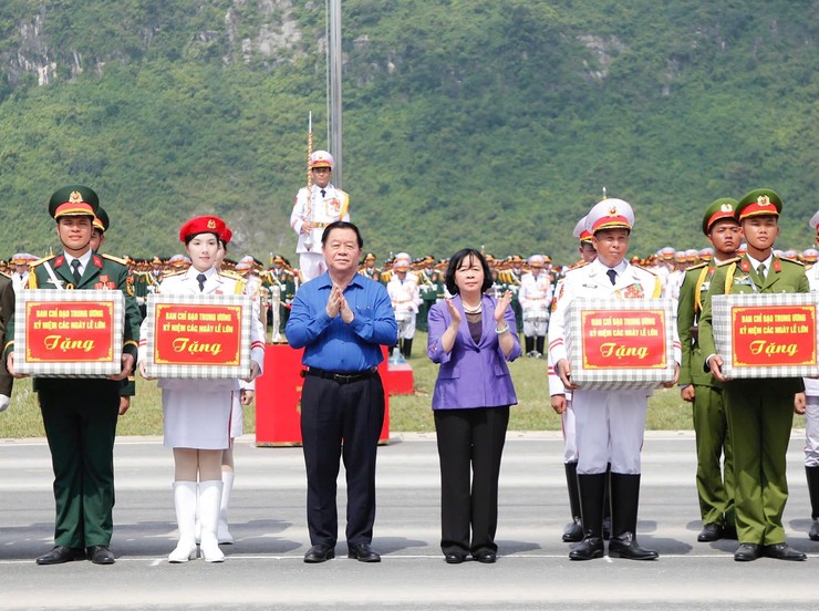 Tiên phong, đột phá trong kỷ nguyên mới - Phát triển Thủ đô Hà Nội văn minh, hiện đại, hạnh phúc- Ảnh 10.