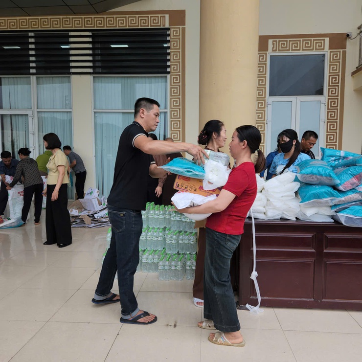 Hội Phật tử xã Phú Xuyên quyên góp ủng hộ đồng bào Thái Nguyên bị ảnh hưởng thiên tai- Ảnh 4.