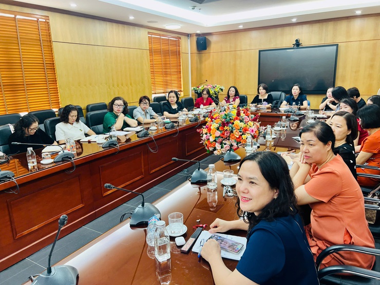 UBND PHƯỜNG BẠCH MAI TRIỂN KHAI NHIỆM VỤ TRỌNG TÂM NĂM HỌC 2025-2026 TẠI CÁC TRƯỜNG MẦM NON, TIỂU HỌC, THCS CÔNG LẬP- Ảnh 2.