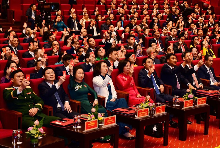 Đoàn đại biểu xã Suối Hai dự Đại hội đại biểu Đảng bộ Thành phố Hà Nội lần thứ XVIII, nhiệm kỳ 2025–2030- Ảnh 3.