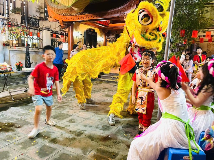 Các địa bàn dân cư phường Đống Đa tổ chức "Đêm hội trăng rằm"- Ảnh 15.