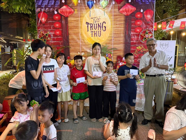 Các địa bàn dân cư phường Đống Đa tổ chức "Đêm hội trăng rằm"- Ảnh 12.