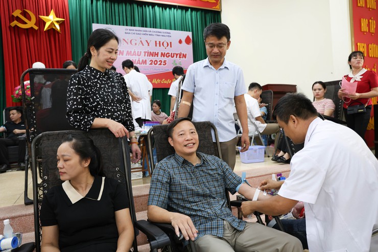 Chương Dương: Ý nghĩa và ấm áp Ngày hội Hiến máu tình nguyện năm 2025- Ảnh 3.