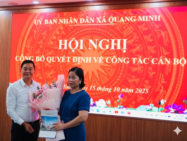 Xã Quang Minh công bố và trao quyết định bổ nhiệm Phó Trưởng Trạm Y tế- Ảnh 1.