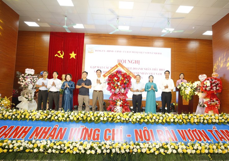 XÃ NỘI BÀI GẶP MẶT KỶ NIỆM NGÀY DOANH NHÂN VIỆT NAM 13/10- Ảnh 1.