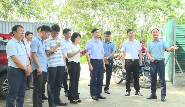 Thường trực HĐND xã Phúc Lộc giám sát thực tế việc thực hiện các dự án trên địa bàn xã- Ảnh 8.