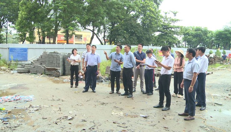Thường trực HĐND xã Phúc Lộc giám sát thực tế việc thực hiện các dự án trên địa bàn xã- Ảnh 7.
