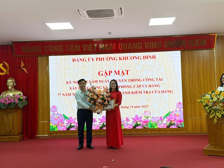 Khương Đình: Kỷ niệm ngày truyền thống các Ban Xây dựng Đảng và Văn phòng cấp ủy- Ảnh 3.