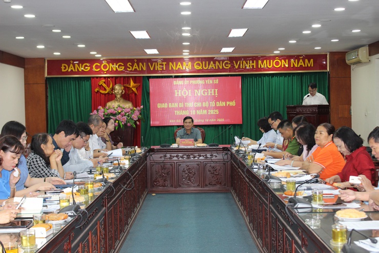 Đảng ủy phường Yên Sở tổ chức Hội nghị Giao ban bí thư chi bộ tổ dân phố tháng 10 năm 2025- Ảnh 1.