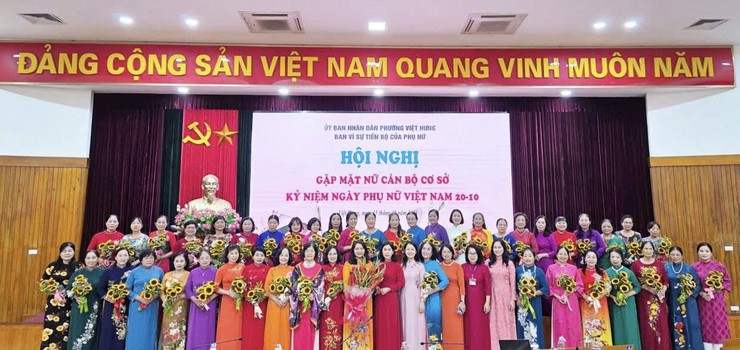 Hội nghị gặp mặt nữ cán bộ cơ sở phường Việt Hưng nhân ngày Phụ nữ Việt Nam 20/10- Ảnh 2.