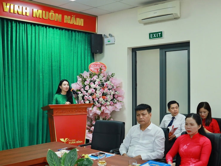 Phường Xuân Đỉnh kỷ niệm 95 năm Ngày truyền thống các ban Đảng, hướng tới xây dựng tổ chức Đảng vững mạnh, toàn diện- Ảnh 2.