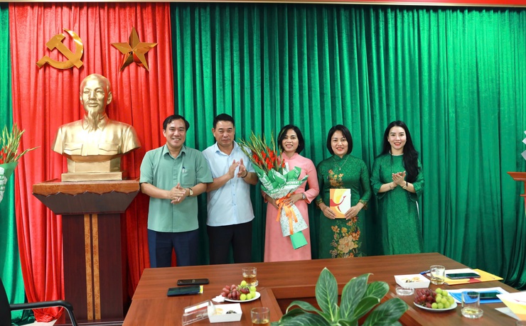 Phường Xuân Đỉnh kỷ niệm 95 năm Ngày truyền thống các ban Đảng, hướng tới xây dựng tổ chức Đảng vững mạnh, toàn diện- Ảnh 4.