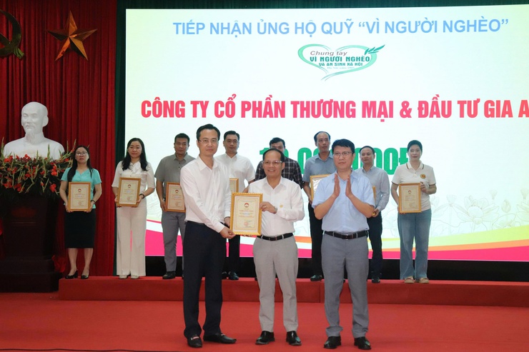 Xã Thuận An phát động Tháng cao điểm "Vì người nghèo" và an sinh xã hội năm 2025- Ảnh 13.