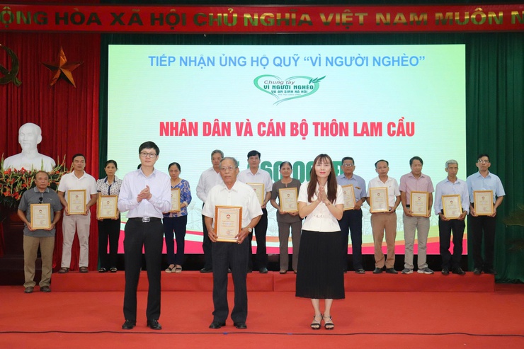 Xã Thuận An phát động Tháng cao điểm "Vì người nghèo" và an sinh xã hội năm 2025- Ảnh 20.