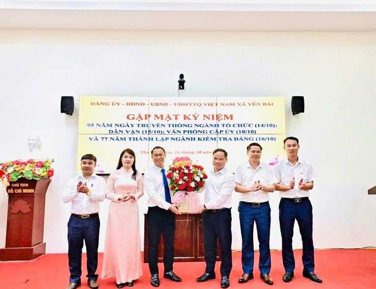 Xã Yên Bài  tổ chức buổi gặp mặt kỷ niệm ngày truyền thống các ban Đảng- Ảnh 7.