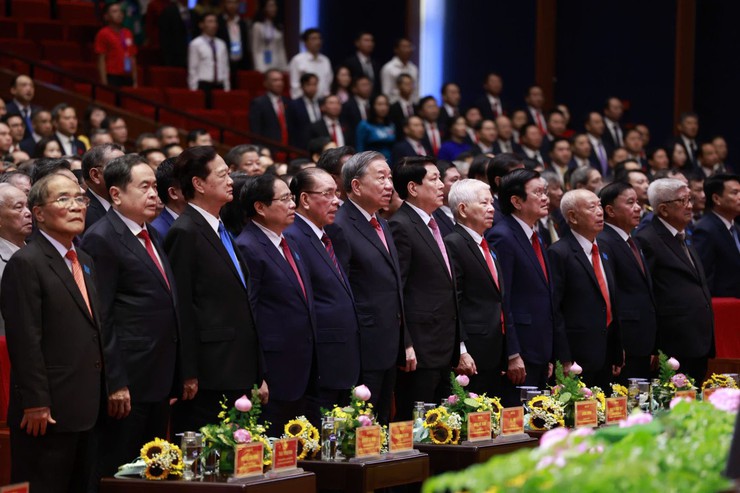 Khai mạc trọng thể Đại hội đại biểu Đảng bộ thành phố Hà Nội lần thứ XVIII- Ảnh 1.