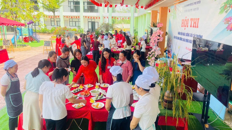 Trường Mầm non Nam Tiến tổ chức Hội thi “Nhân viên nuôi dưỡng giỏi”cấp trường năm học 2025–2026
- Ảnh 3.