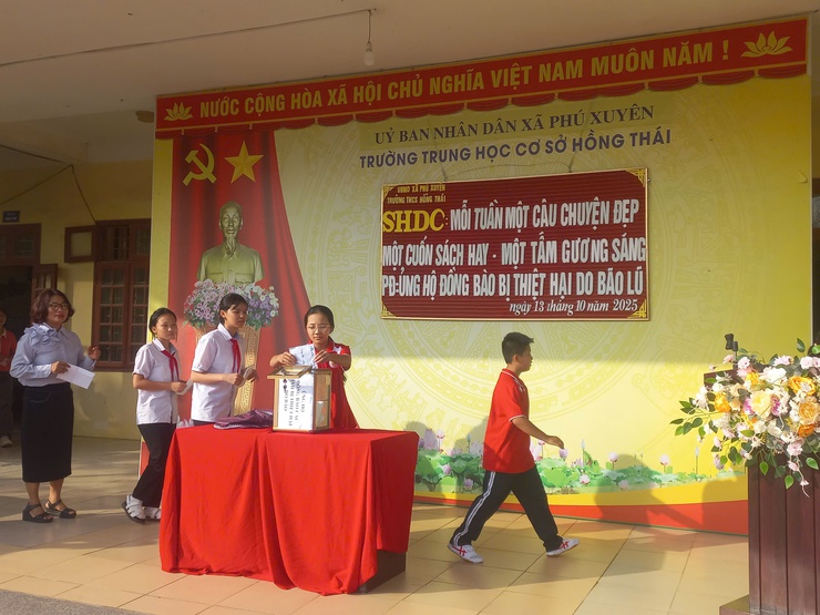 CÁC ĐƠN VỊ TRƯỜNG HỌC TRÊN ĐỊA BÀN XÃ PHÚ XUYÊN CHUNG TAY ỦNG HỘ ĐỒNG BÀO VÙNG LŨ TỈNH THÁI NGUYÊN- Ảnh 3.
