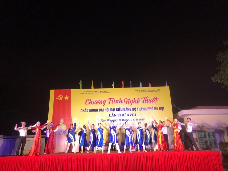 CHƯƠNG TRÌNH NGHỆ THUẬT CHÀO MỪNG ĐẠI HỘI ĐẠI BIỂU ĐẢNG BỘ THÀNH PHỐ HÀ NỘI LẦN THỨ XVIII- Ảnh 3.