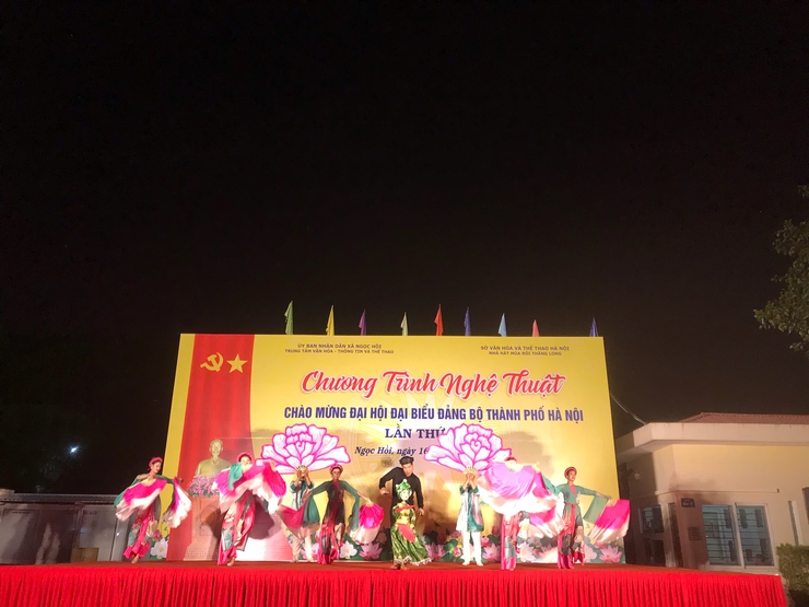 CHƯƠNG TRÌNH NGHỆ THUẬT CHÀO MỪNG ĐẠI HỘI ĐẠI BIỂU ĐẢNG BỘ THÀNH PHỐ HÀ NỘI LẦN THỨ XVIII- Ảnh 4.