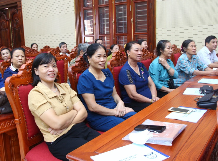 THẠCH THẤT: TUYÊN TRUYỀN, PHỔ BIẾN LUẬT THỦ ĐÔ VÀ NGHỊ ĐỊNH SỐ 151/2025/NĐ-CP CỦA CHÍNH PHỦ CHO NHÂN DÂN TRÊN ĐỊA BÀN- Ảnh 5.