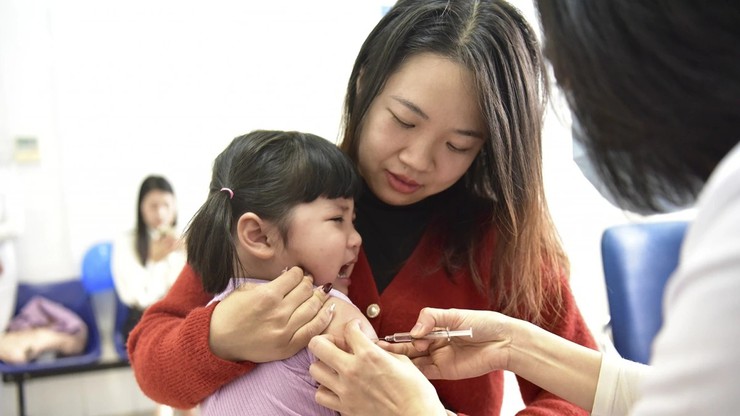Kiểm tra tiền sử và tổ chức tiêm bù cho trẻ tại các cơ sở giáo dục mầm non, tiểu học trên địa bàn thành phố Hà Nội- Ảnh 1.