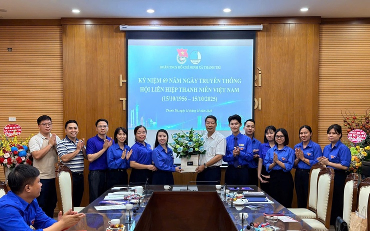 KỶ NIỆM 69 NĂM NGÀY TRUYỀN THỐNG HỘI LIÊN HIỆP THANH NIÊN VIỆT NAM (15/10/1956 – 15/10/2025)- Ảnh 1.