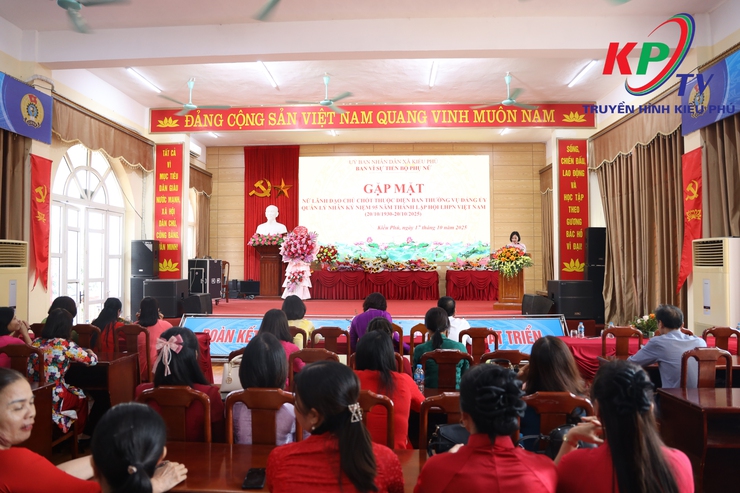Ban vì sự tiến bộ Phụ nữ xã Kiều Phú tổ chức gặp mặt nữ lãnh đạo, cán bộ chủ chốt nhân kỷ 95 năm ngày thành lập hội liên hiệp phụ nữ Việt Nam- Ảnh 3.