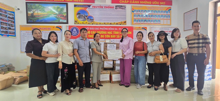 Khối giáo dục phường Đống Đa trao quà cho học sinh vùng lũ tỉnh Lạng Sơn- Ảnh 10.