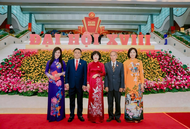 Đại hội đại biểu Đảng bộ Thành phố Hà Nội lần thứ XVIII thành công tốt đẹp- Ảnh 5.