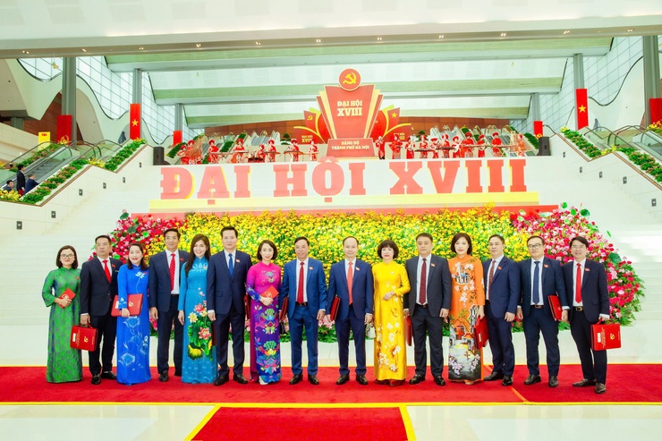 Đại hội đại biểu Đảng bộ Thành phố Hà Nội lần thứ XVIII thành công tốt đẹp- Ảnh 4.