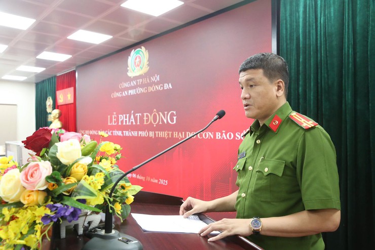 Lãnh đạo Công an thành phố Hà Nội kiểm tra, làm việc tại Công an phường Đống Đa- Ảnh 1.