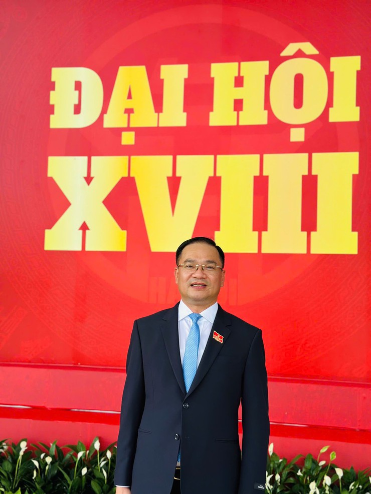 Đồng chí Nguyễn Ngọc Việt - Bí thư Đảng uỷ, Chủ tịch HĐND phường Đống Đa trúng cử Ban Chấp hành Đảng bộ thành phố Hà Nội, nhiệm kỳ 2025-2030.- Ảnh 1.