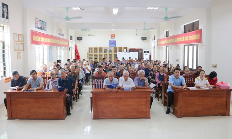 Thôn Đa Phúc tổ chức tập huấn ứng dụng trí tuệ nhân tạo AI và chuyển đổi số cho người cao tuổi- Ảnh 7.