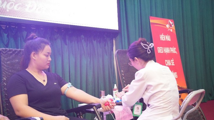 263 đơn vị máu an toàn trong Ngày hội Hiến máu tình nguyện năm 2025 tại xã Dương Hoà - Ảnh 11.
