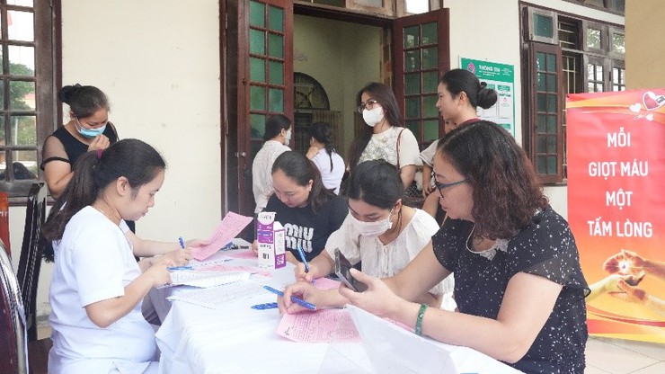263 đơn vị máu an toàn trong Ngày hội Hiến máu tình nguyện năm 2025 tại xã Dương Hoà - Ảnh 3.