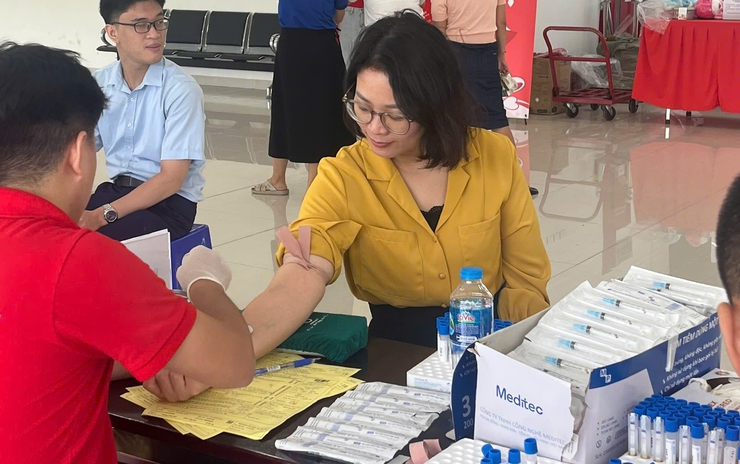 Trung tâm Phục vụ hành chính công Thành phố hưởng ứng ngày hiến máu tình nguyện - cho đi là hạnh phúc- Ảnh 6.