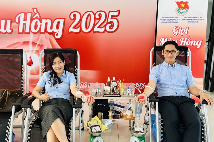 Trung tâm Phục vụ hành chính công Thành phố hưởng ứng ngày hiến máu tình nguyện - cho đi là hạnh phúc- Ảnh 5.