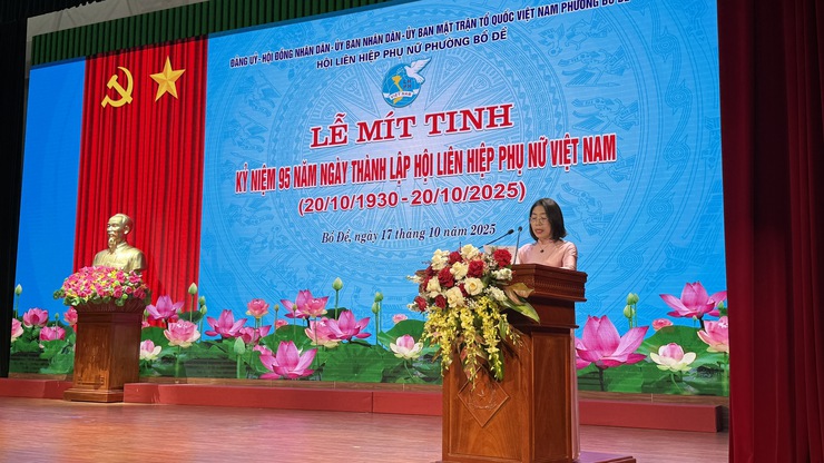 Mít tinh kỷ niệm 95 năm ngày thành lập Hội liên hiệp phụ nữ Việt Nam (20/10/1930 – 20/10/2025)- Ảnh 6.