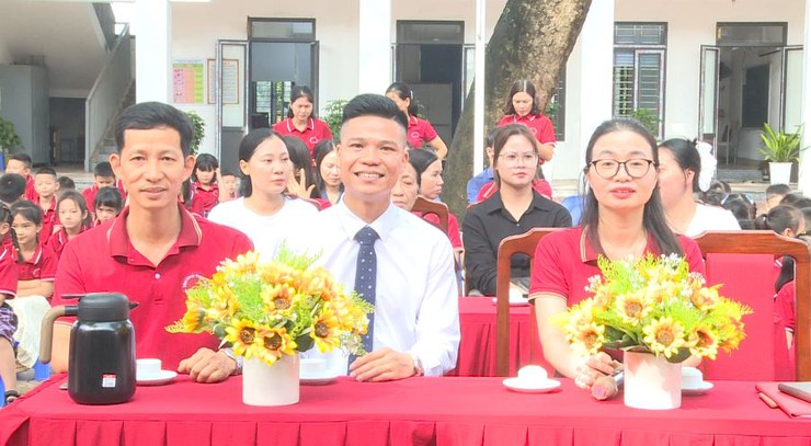 Trường Tiểu học Vân Nam tổ chức chương trình giáo dục kỹ năng sống "Người phụ nữ em yêu" nhân ngày 20/10- Ảnh 1.