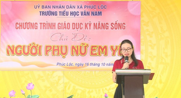 Trường Tiểu học Vân Nam tổ chức chương trình giáo dục kỹ năng sống "Người phụ nữ em yêu" nhân ngày 20/10- Ảnh 2.