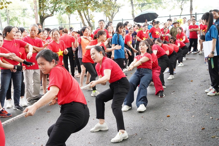 "Về nguồn" kỷ niệm 95 năm Ngày thành lập Hội Liên hiệp Phụ nữ Việt Nam- Ảnh 7.