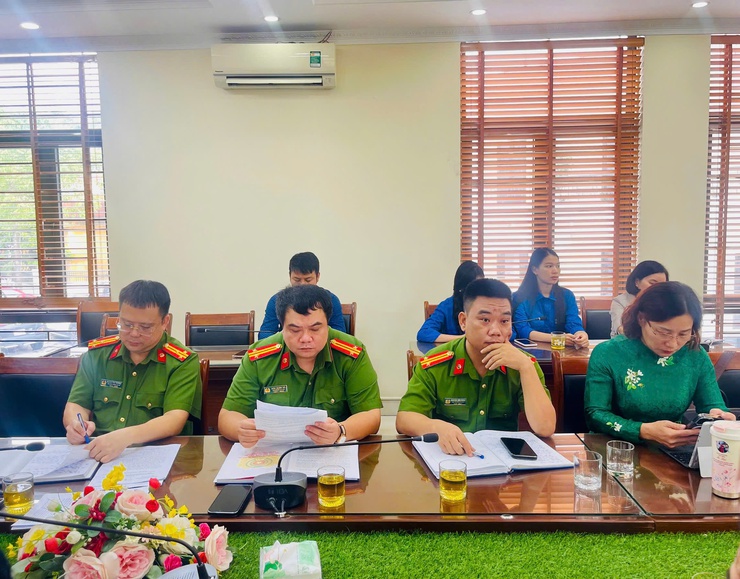 HỘI NGHỊ GIAO BAN BAN CHỈ ĐẠO VỀ PHÁT TRIỂN KHOA HỌC, CÔNG NGHỆ, ĐỔI MỚI SÁNG TẠO, CHUYỂN ĐỔI SỐ, CẢI CÁCH HÀNH CHÍNH VÀ ĐỀ ÁN 06- Ảnh 11.