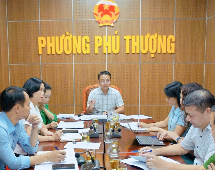 Phường Phú Thượng tổ chức họp ban chỉ đạo cải cách hành chính, chuyển đổi số và đề án 06 theo quyết định số 79/QĐ-UBND ngày 24/7/2025- Ảnh 1.